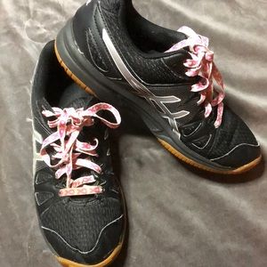 ⭐️3 for $15-Asics gel- upcourt 1 Black & silver sneakers Size 8